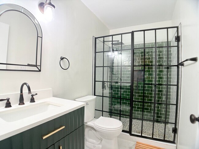 Building Photo - Charming, large wooded lot.