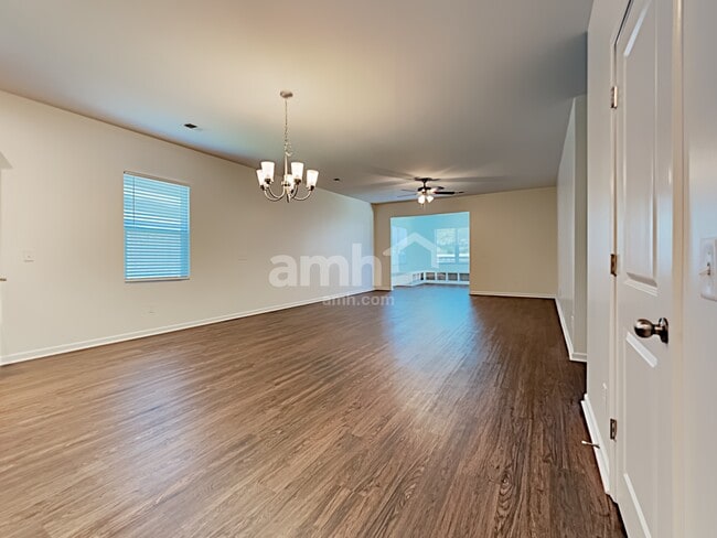 Building Photo - 274 Decatur Dr