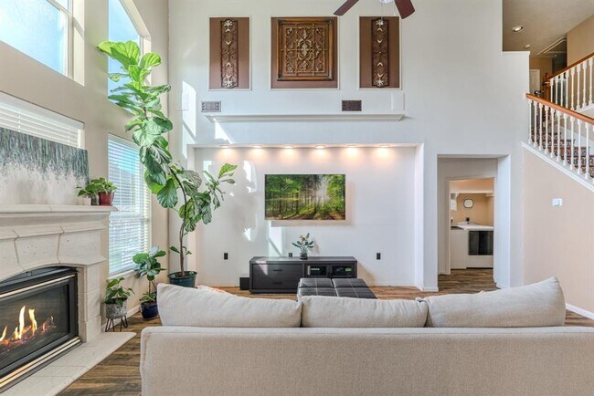 Building Photo - 8303 Hayden Cove Dr