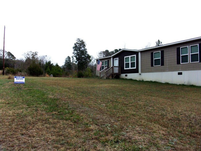 Primary Photo - 811 Sitton Rd