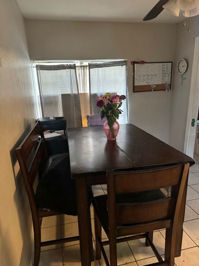 Building Photo - 6417 Rolla St