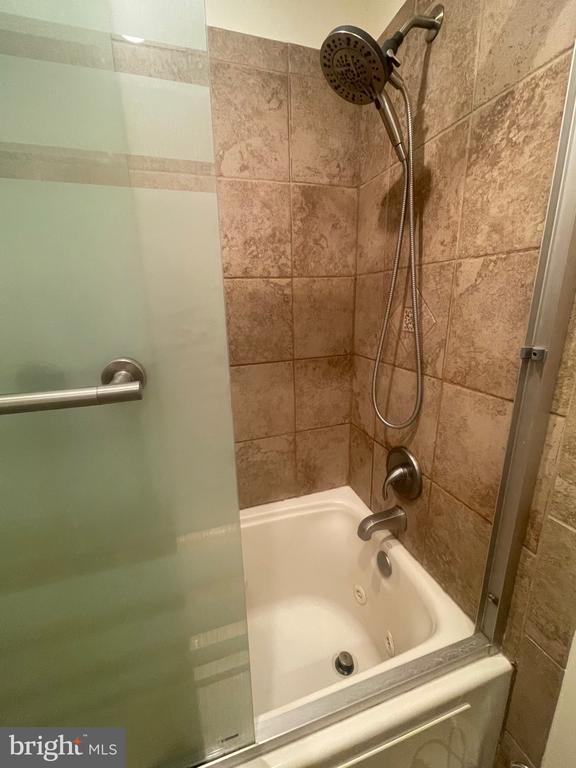 Building Photo - 7814 Saturn Pl