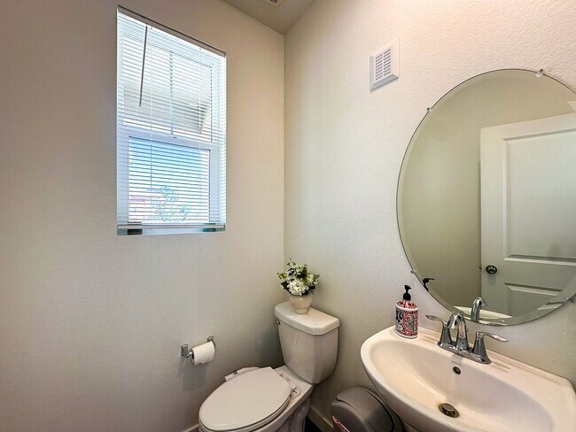 Building Photo - 9049 Bondcliff Ln
