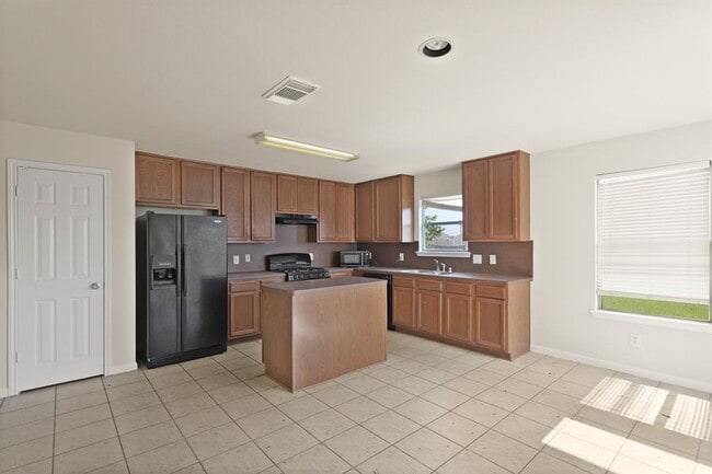 Building Photo - 3819 Jewel Point Dr