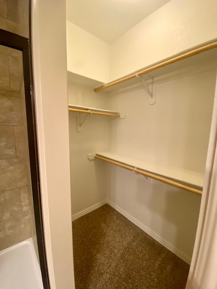 Building Photo - 1089 N Leverett Ave