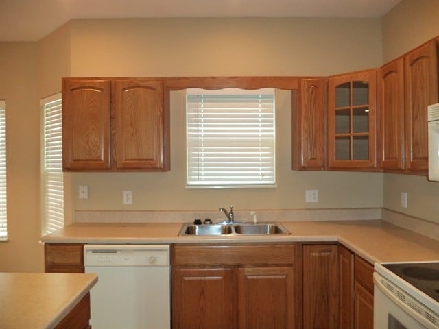 Building Photo - 4635 Aylesbury Dr