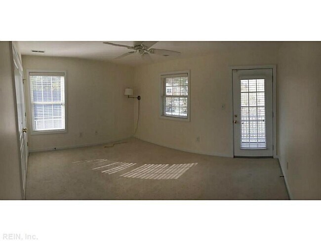 Building Photo - 212 85th St