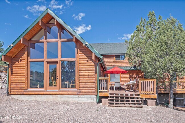 Building Photo - 6823 Fara Dr