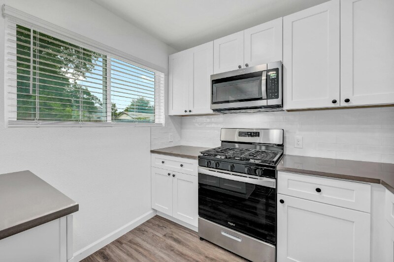 Building Photo - 6506 King George Dr