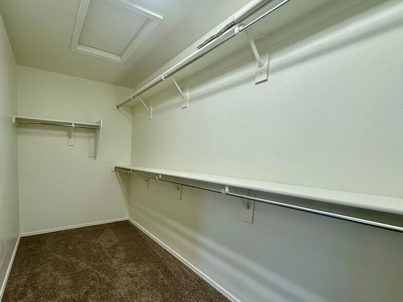 Building Photo - 11599 Boll Bloom Dr