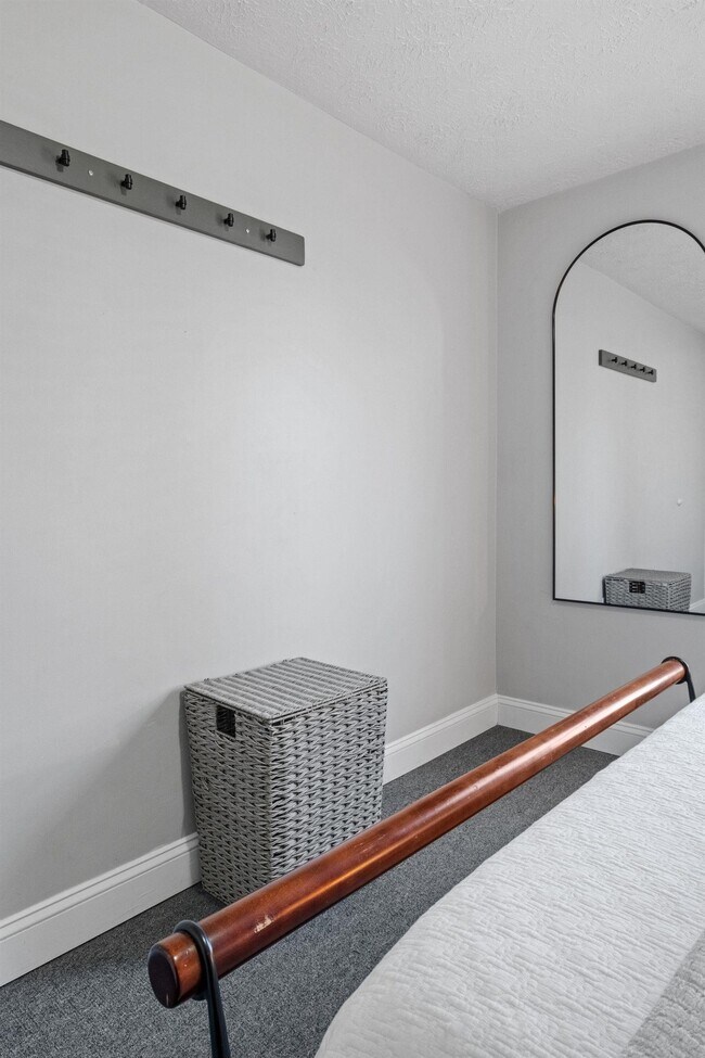 Building Photo - 65 S Elm St