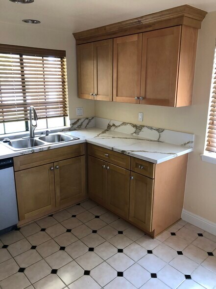 Kitchen - 19503 Eagle Ridge Ln