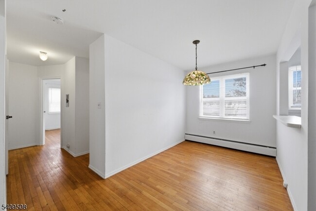 Building Photo - 43 Conforti Ave