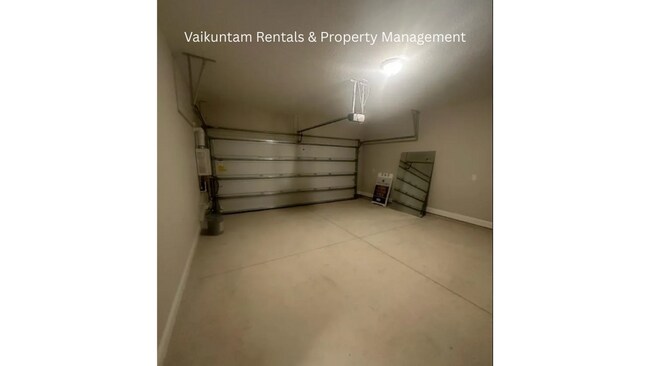 Building Photo - 761 Cherry Elm Dr