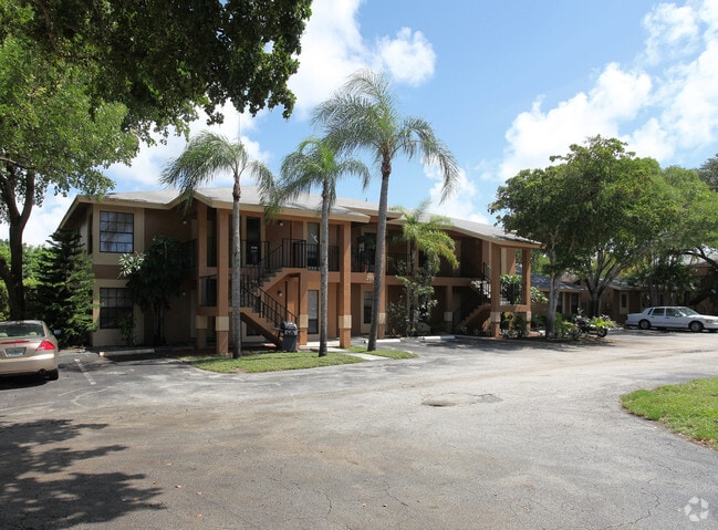 Primary Photo - Boca Heights Apartments