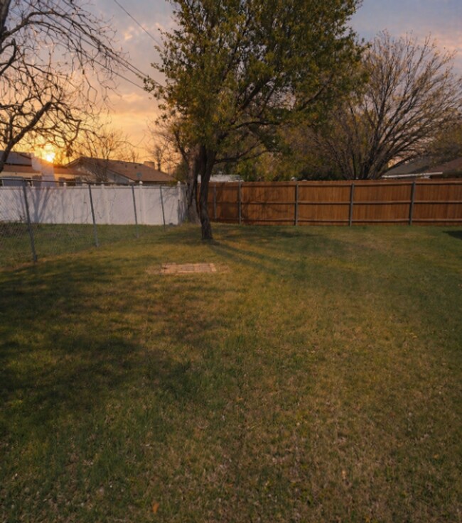 Building Photo - AVAILABE MID MAY; APPLY TODAY AT OUR WEBSITE!!