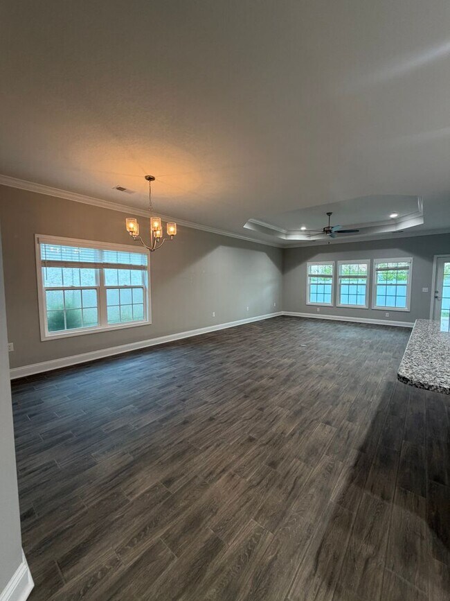 Building Photo - 158 The Villas Wy