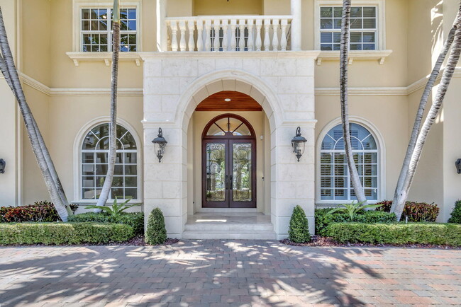 Building Photo - 953 Banyan Dr