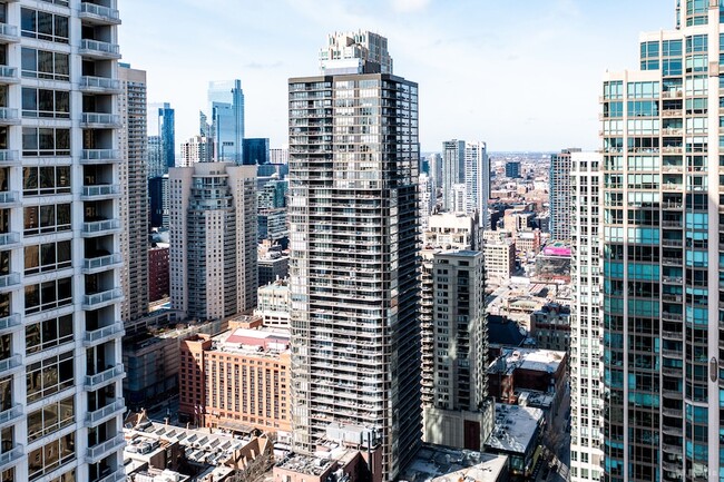 Building Photo - 10 E Ontario St
