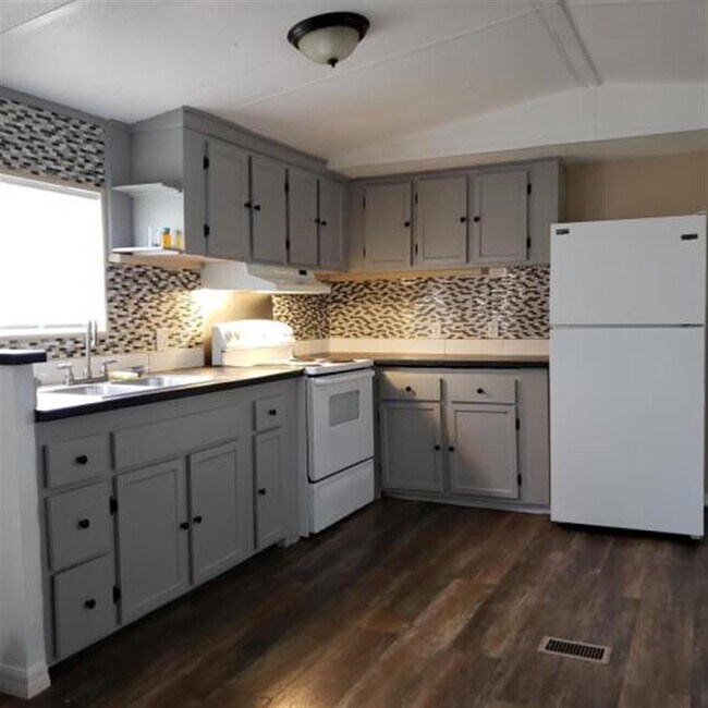 Seffner Homes 10810 Armitage Dr Seffner FL 33584 Apartment Finder