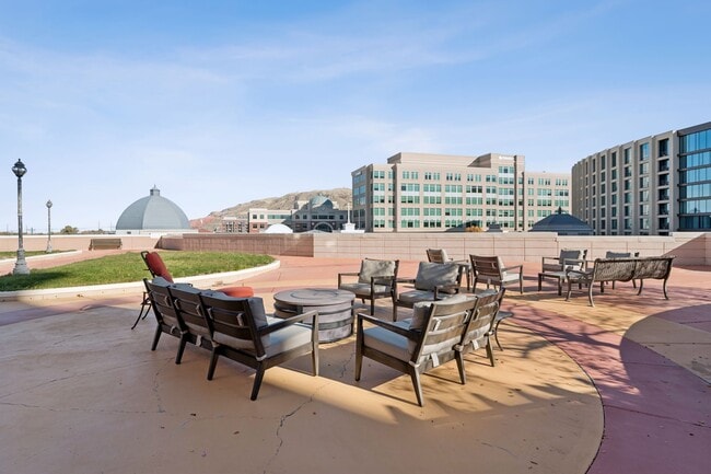 Building Photo - 5 S 500 W