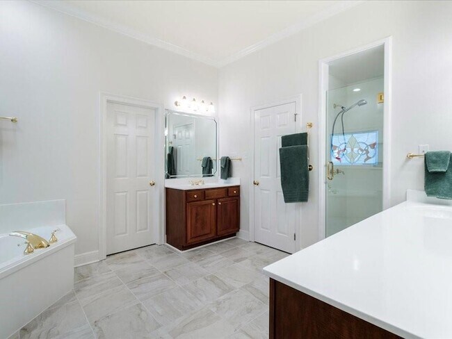 Building Photo - 8063 Winners Cir