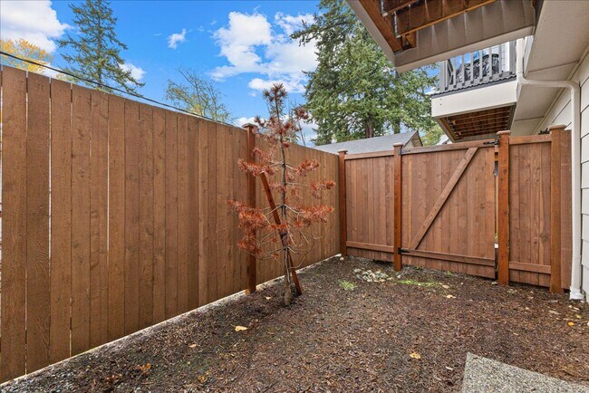 Building Photo - New Construction 2-Bed Townhome Near Boein...