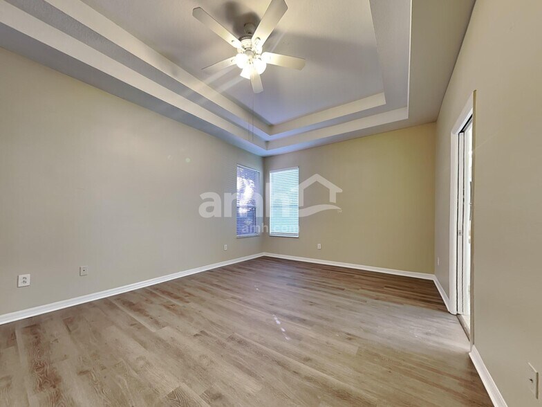 Building Photo - 5018 Sky Blue Dr