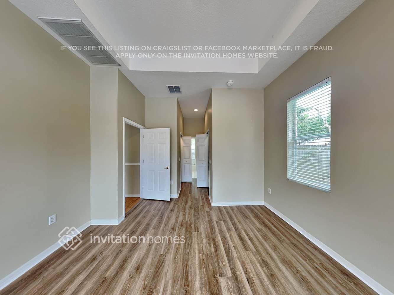 Building Photo - 3204 Hanging Vine Ct