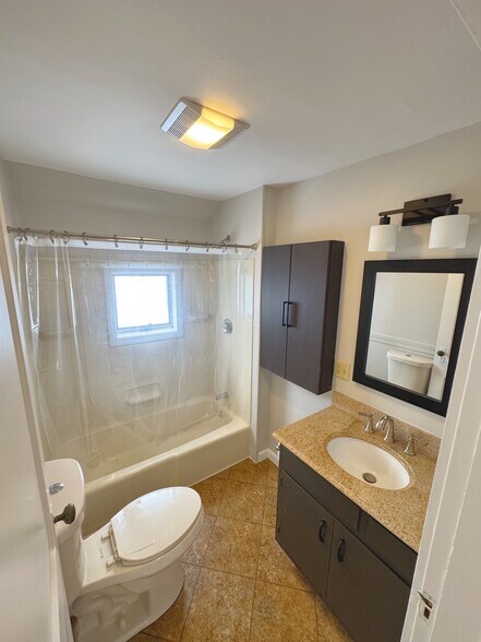 Bathroom - 13 Moseley Ave