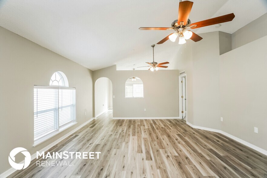 Building Photo - 10401 Opus Dr