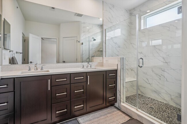 Building Photo - 14420 Beckett Glen Cir