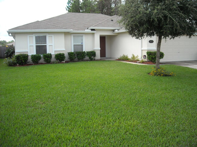 Primary Photo - 8913 Redtail Dr