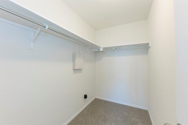 Building Photo - 1141 Renaissance Trail