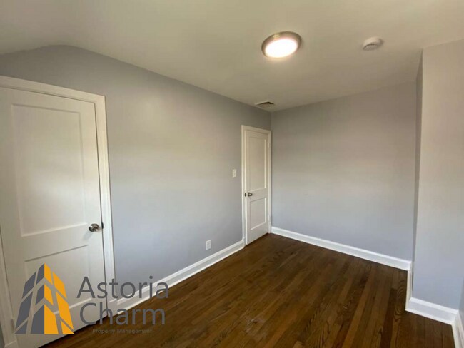 Building Photo - 2 Bedroom Home with Finished Basement Near St. Agnes Hospital