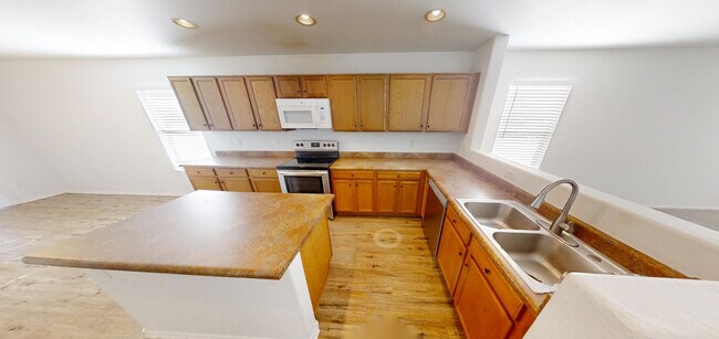 Building Photo - 3643 E Constitution Dr