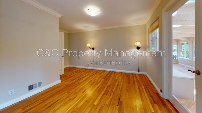 Building Photo - 25 Ralston Dr