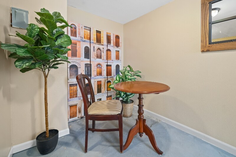 Building Photo - 26 Hanover St