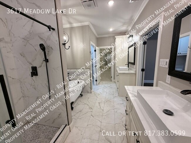 Building Photo - 3617 Meadow Lake Dr