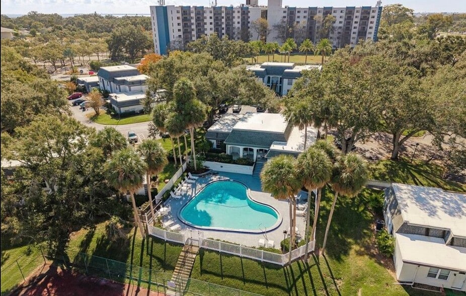 Building Photo - 1277 McMullen Booth Rd