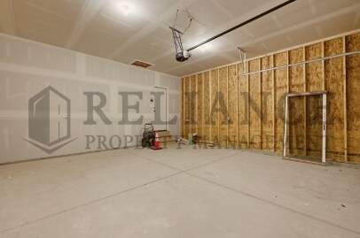 Building Photo - 5301 N Pinecrest Ct