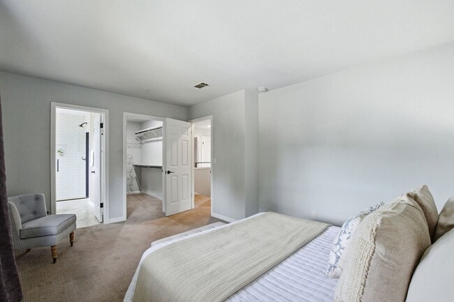 Building Photo - 62 Avalon Ct