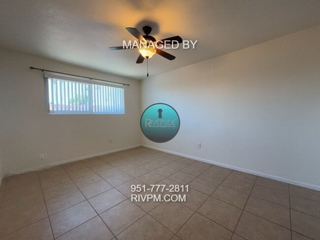 Building Photo - CHARMING 2-BEDROOM CONDO FOR RENT IN RIVER...