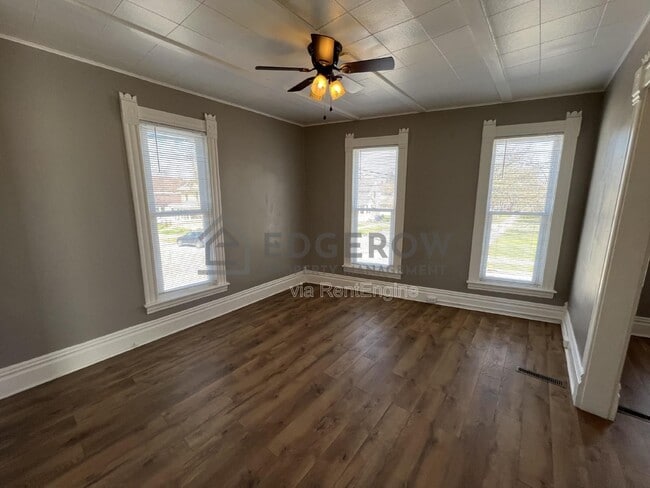Building Photo - 300 Gunnison Ave SW