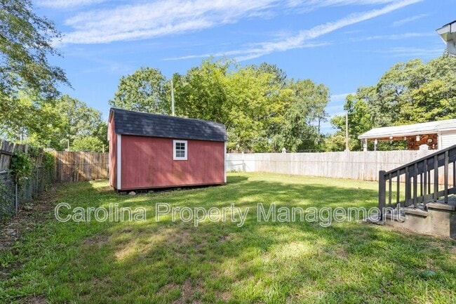 Building Photo - 660 Chestnut St