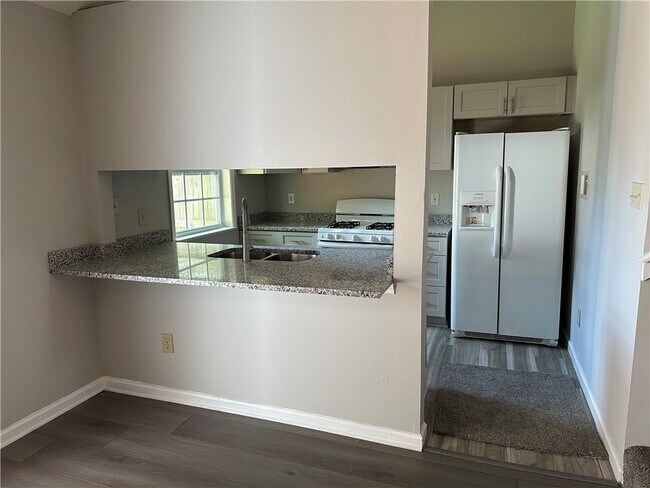 Building Photo - 1923 Cheatham Woods Dr SW