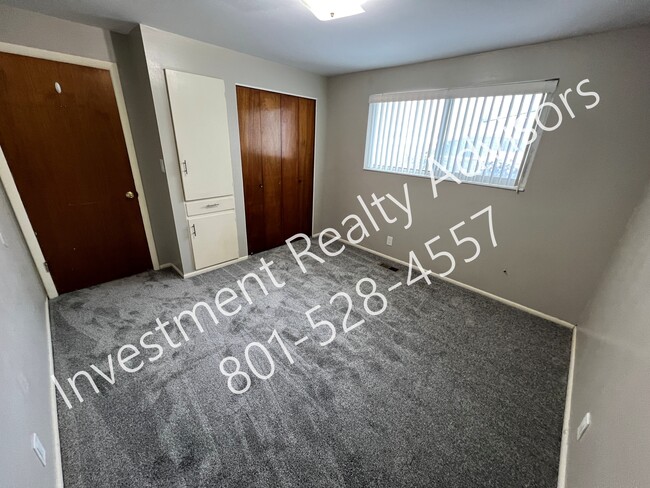 Building Photo - Two-Bedroom Apartment in South Salt Lake!