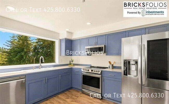Building Photo - 320 5th Ave