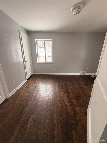 Building Photo - 5401 Newfield Ave