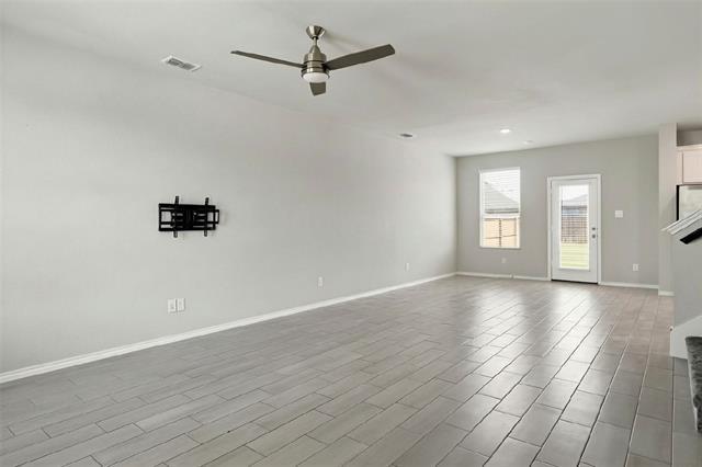 Building Photo - 944 Ravenwood Ln